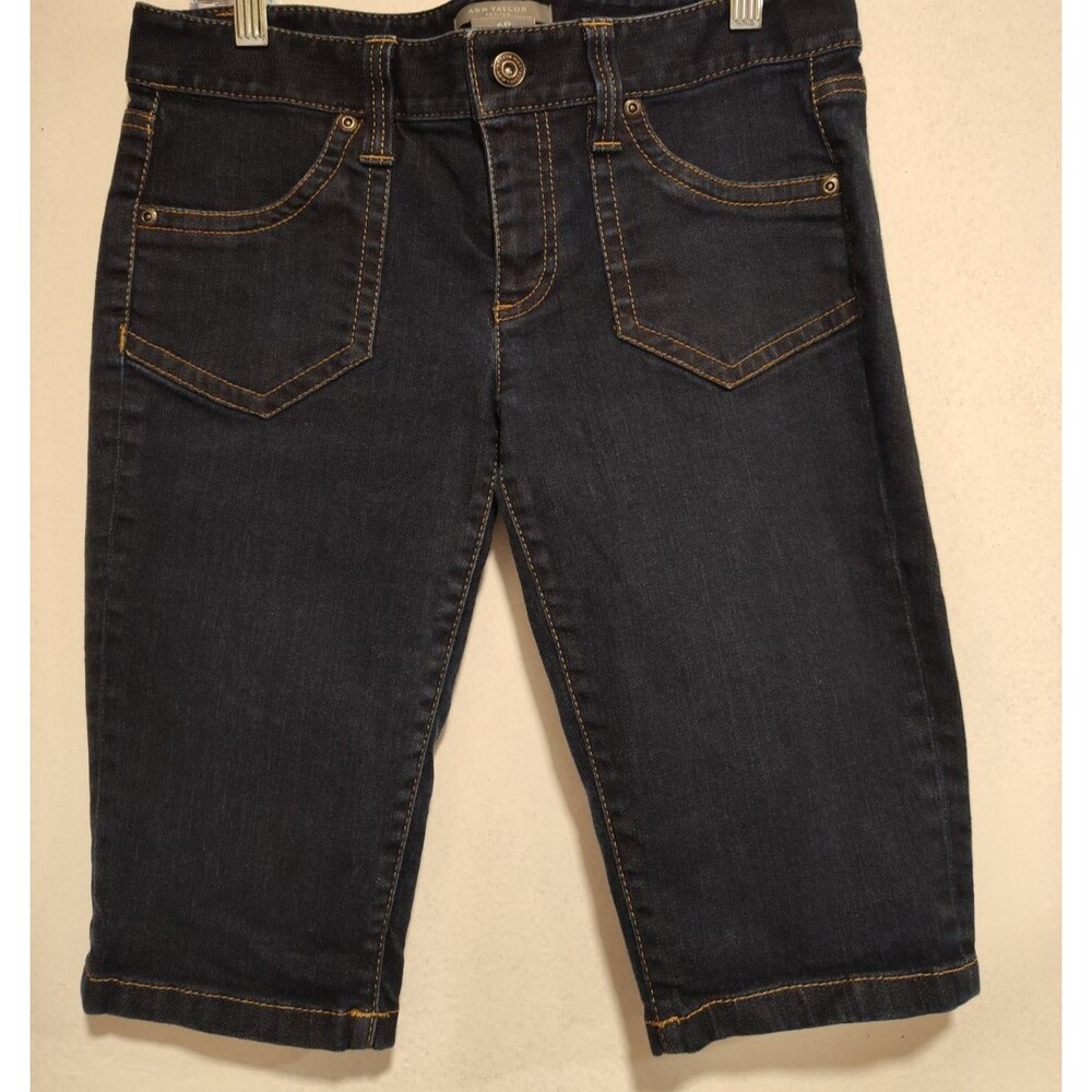 Ann Taylor Petites women Blue Jean Short Size 6P Capri Slim Fit Low Waist